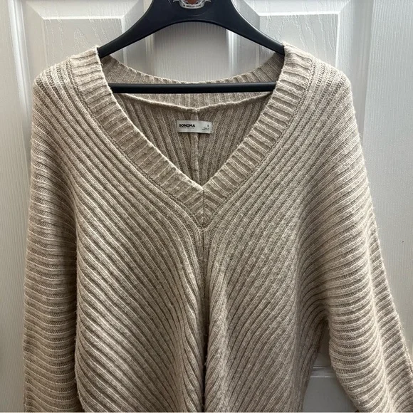 Sonoma Women's Beige Oversized V-Neck Sweater - Picture 1 of 3